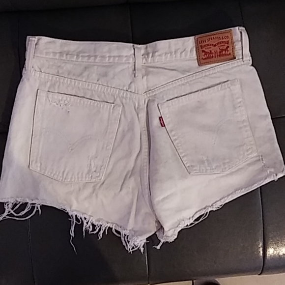 LEVIS HIGH RISE JEAN SHORTS - Picture 2 of 5